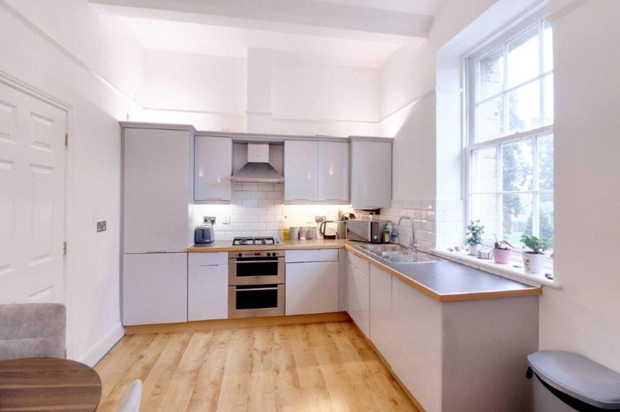 St Andrews Apartments Maidstone Extérieur photo