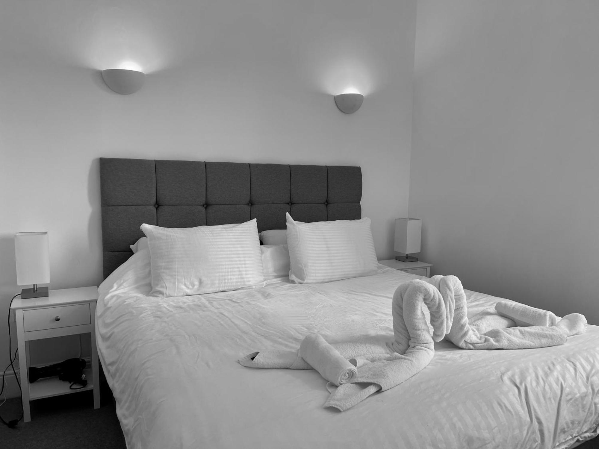 St Andrews Apartments Maidstone Extérieur photo