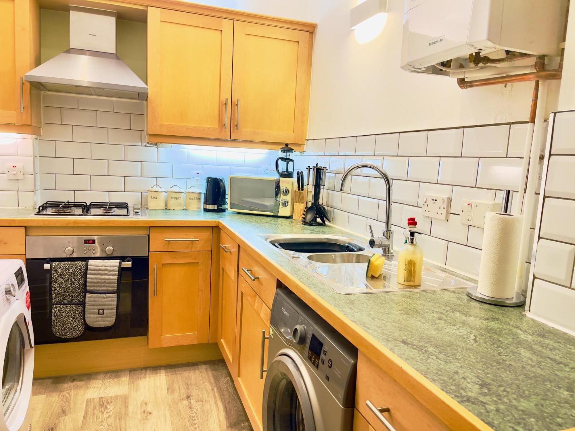 St Andrews Apartments Maidstone Extérieur photo