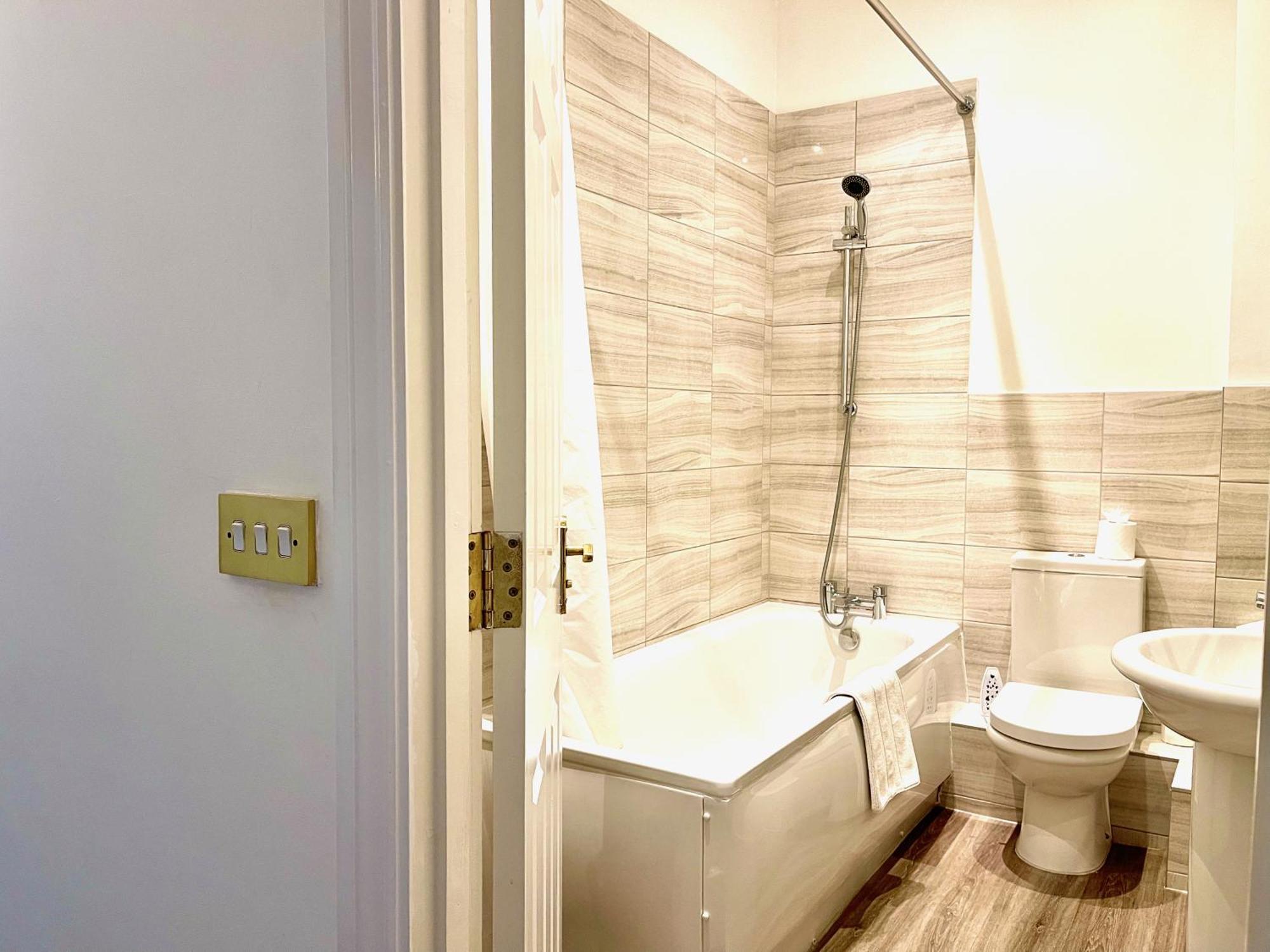 St Andrews Apartments Maidstone Extérieur photo