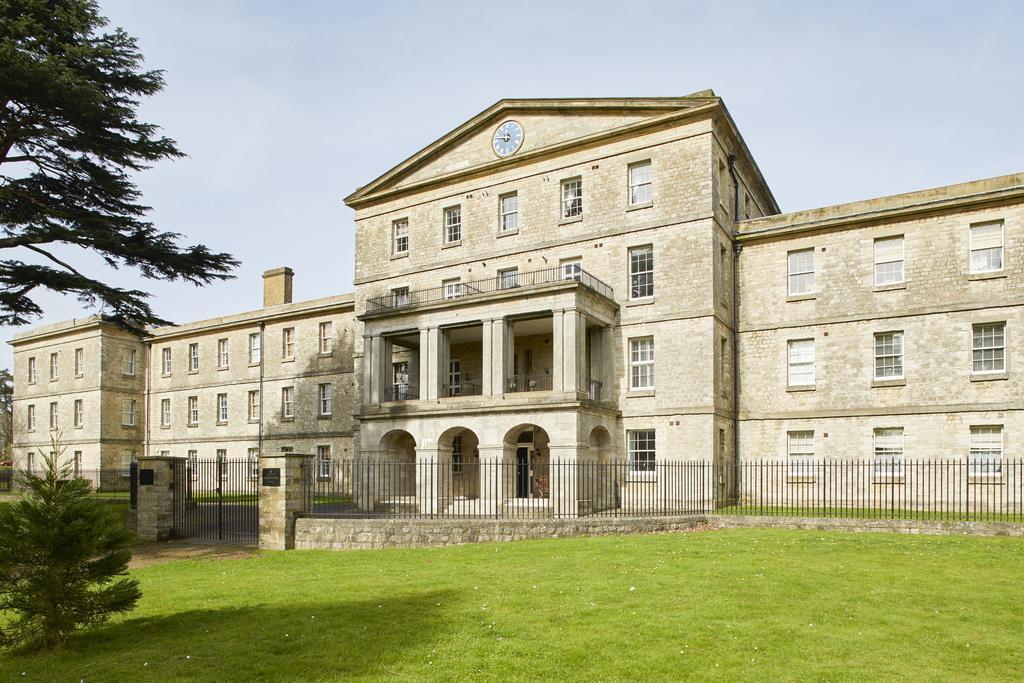 St Andrews Apartments Maidstone Extérieur photo